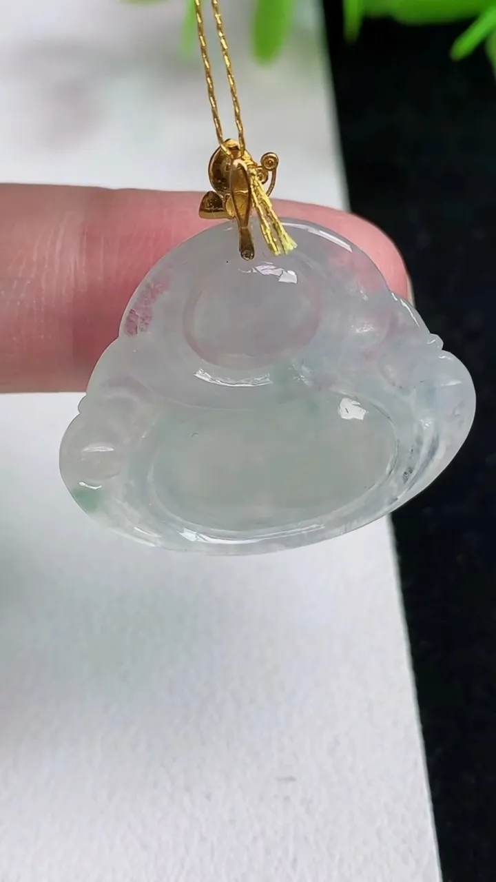 天然A货翡翠白冰佛公吊坠，尺寸23.4-28.7-5，重量:5.96g
5月14日