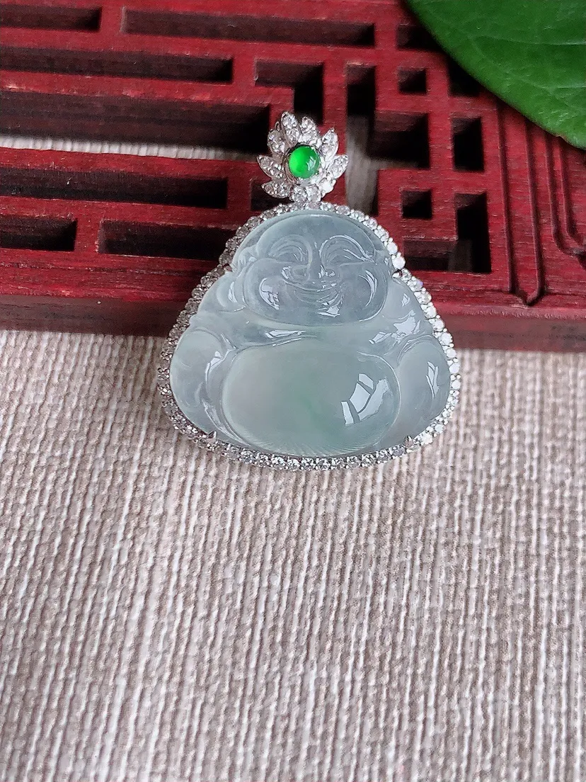 天然A货翡翠18K金伴白月光佛公吊坠尺寸27×22.5×8.7裸石17.4×20.4m量5.00g 0511
