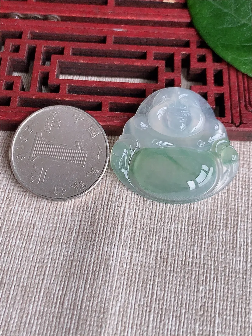 天然A货翡翠飘花佛公吊坠尺寸30.4×32.4×6m量9.10g 0511