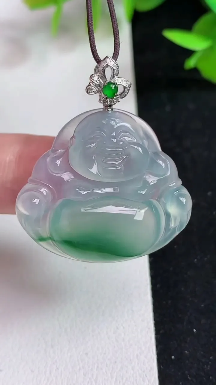 天然A货翡翠佛公吊坠，尺寸26-30.6-5.4，重量:7.68g
5月15日
