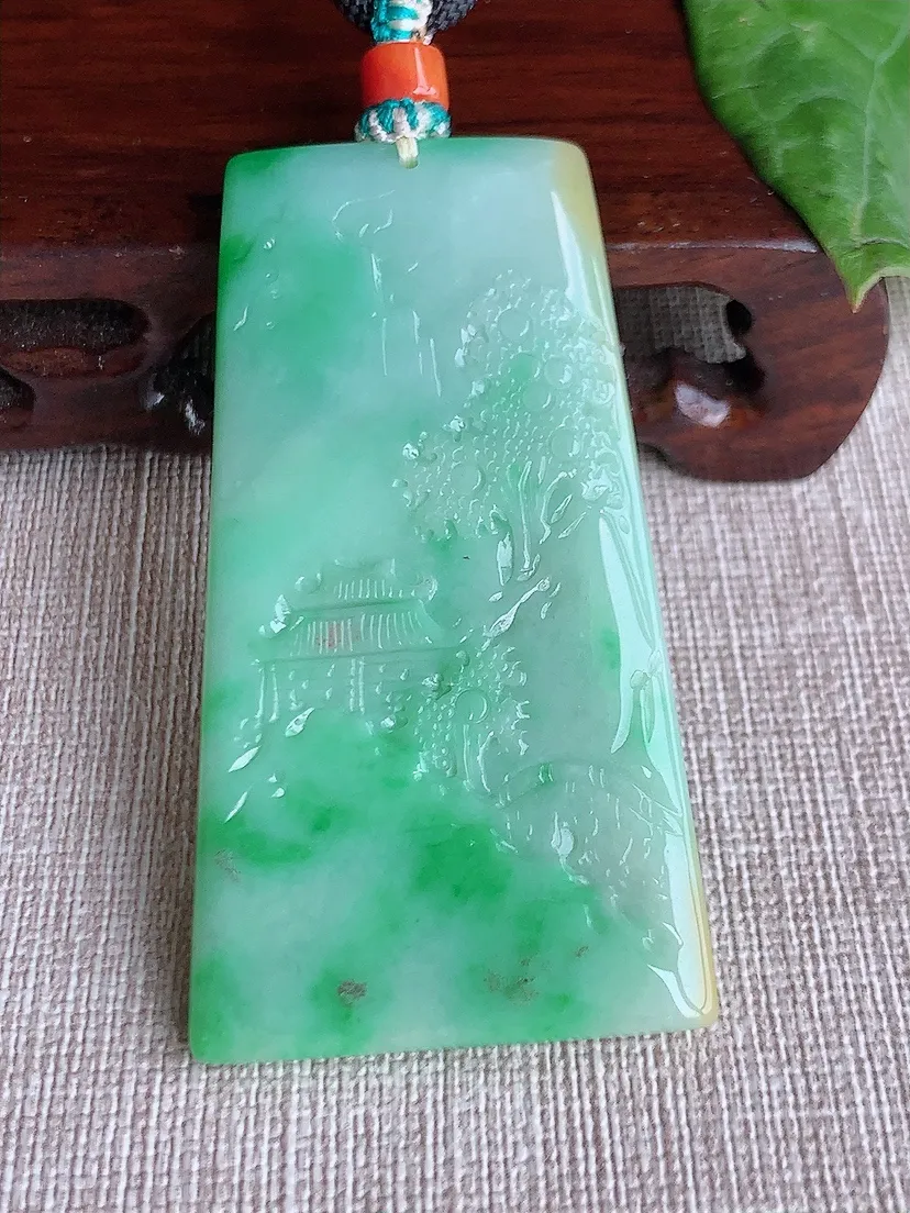 天然A货翡翠冰润黄加绿双彩意境山水牌吊坠 尺寸61.7×33.2×5.7m量34.37g 0513