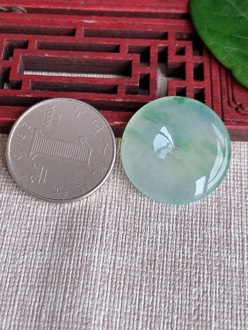天然A货翡翠飘花平安扣吊坠尺寸24.8×4.6m量5.80g 0513
