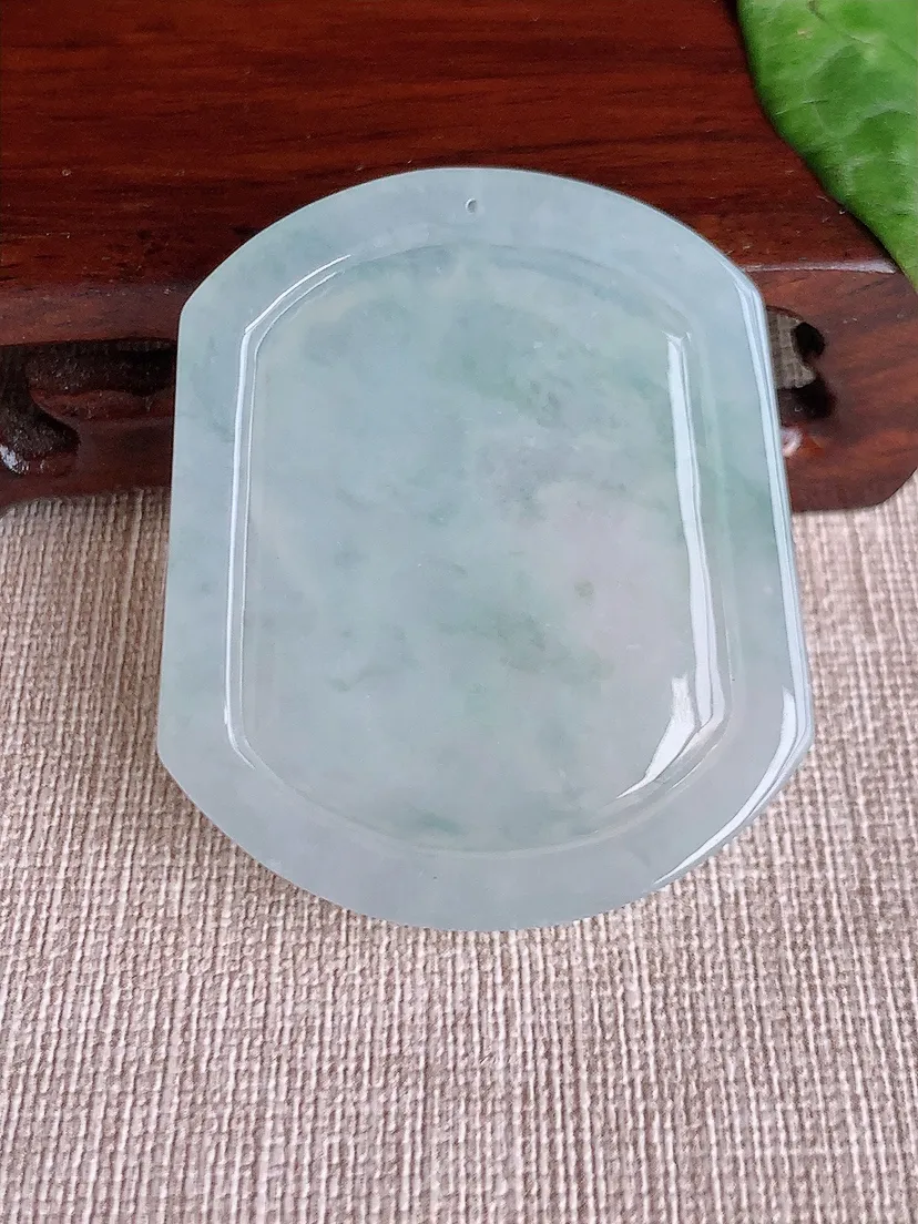 天然A货翡翠飘花生肖虎吊坠尺寸49.8×42×5.6m量28.00g 0513