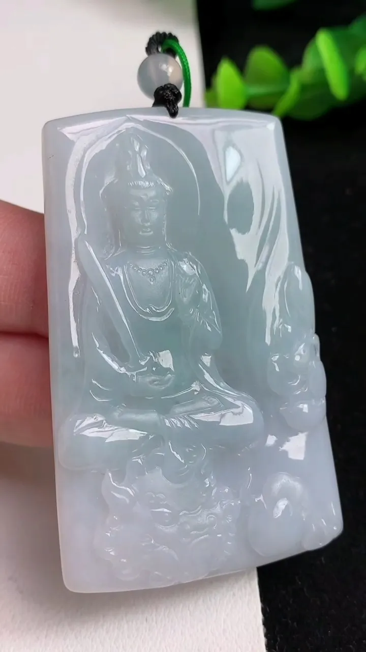 天然A货翡翠文殊菩萨吊坠，尺寸61.5-38.7-5，重量:29.40g
5月16日