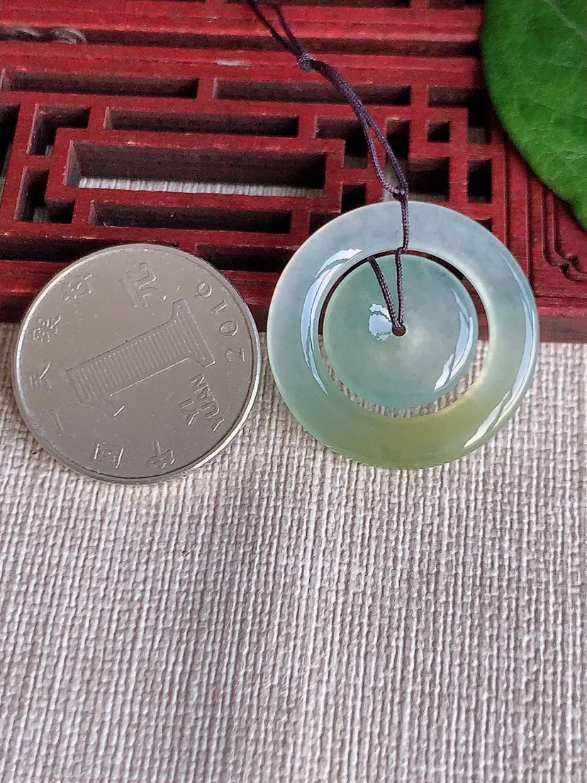 天然A货翡翠飘黄翡子母平安扣吊坠尺寸26.7×3.4m量5.34g 0515