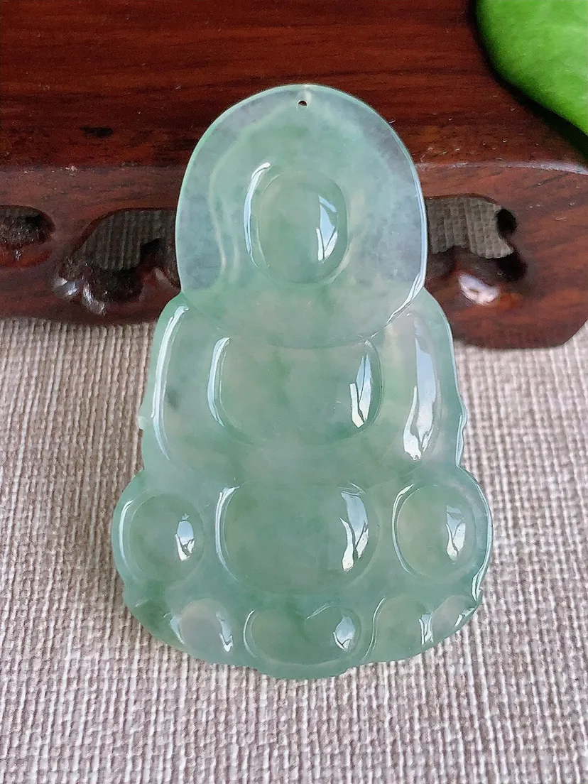 天然A货翡翠飘花正装观音吊坠尺寸51.5×32.2×5m量14.13g 0515