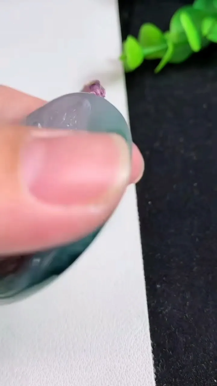 天然A货翡翠飘花普贤菩萨吊坠，尺寸50.8-5.3，重量:32.63g
5月16日
