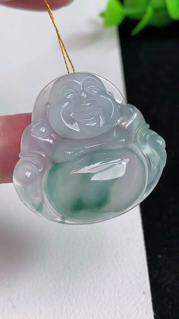 天然A货翡翠飘花佛公吊坠，尺寸31-33-6.5，重量:9.61g
5月17日