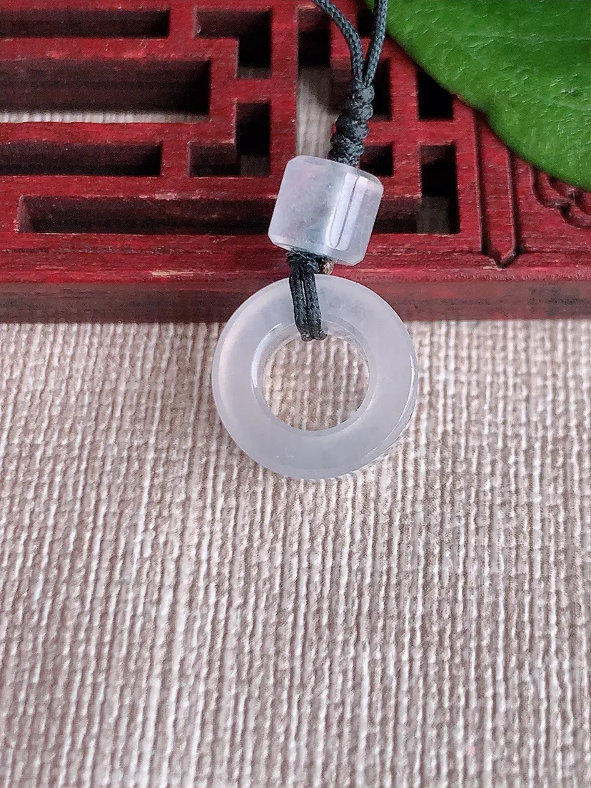 天然A货翡翠白月光平安环吊坠尺寸13×5.6m量2.66g 0516