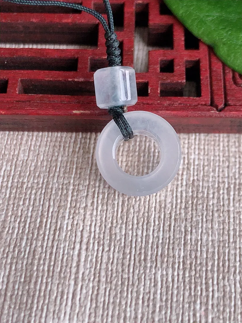 天然A货翡翠白月光平安环吊坠尺寸13×5.6m量2.66g 0516