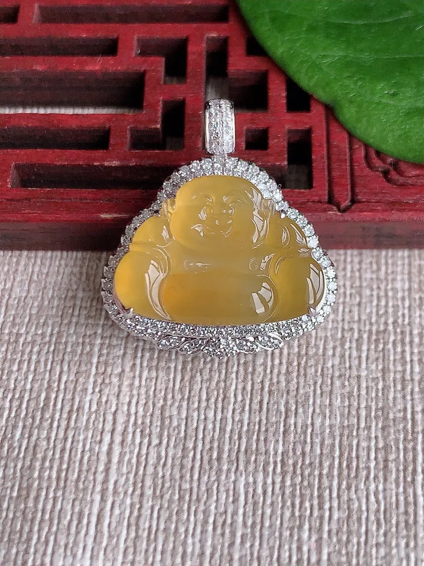 天然A货翡翠18K金伴黄翡佛公吊坠尺寸24.6×22.2×9裸石13.4×19m量4.77g 0516