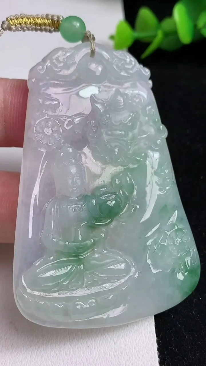 天然A货翡翠文殊菩萨吊坠，尺寸68-45.6-5.3，重量:34.28g
5月17日