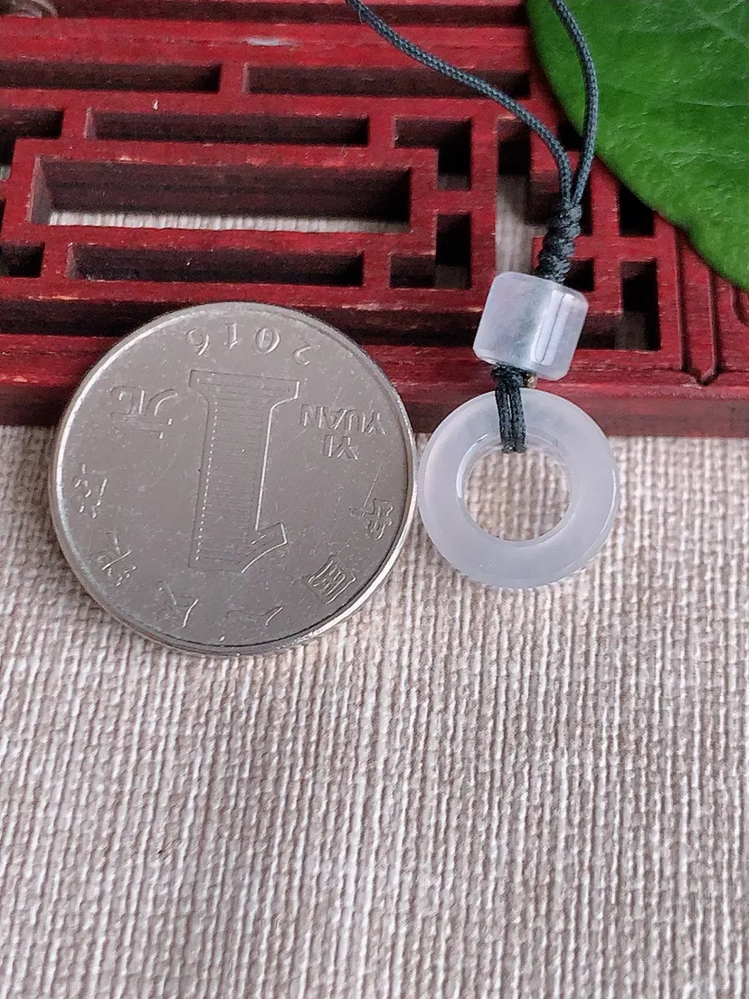 天然A货翡翠白月光平安环吊坠尺寸13×5.6m量2.66g 0516