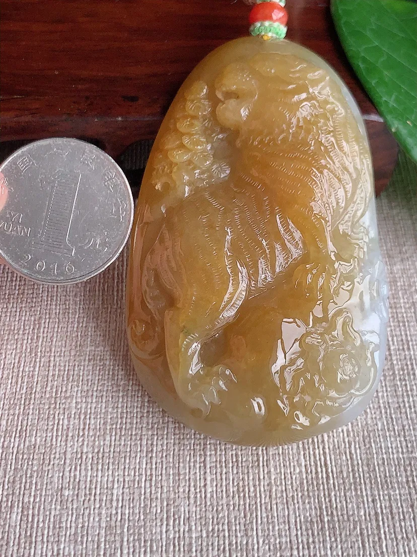 天然A货翡翠飘黄翡生肖虎吊坠 尺寸70×43×14m量94.92g 0516