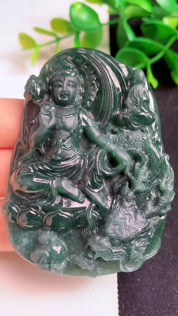 天然A货翡翠蓝水祥龙大势至观音菩萨吊坠，尺寸71.6-53-10，重:58.09g
5月19日