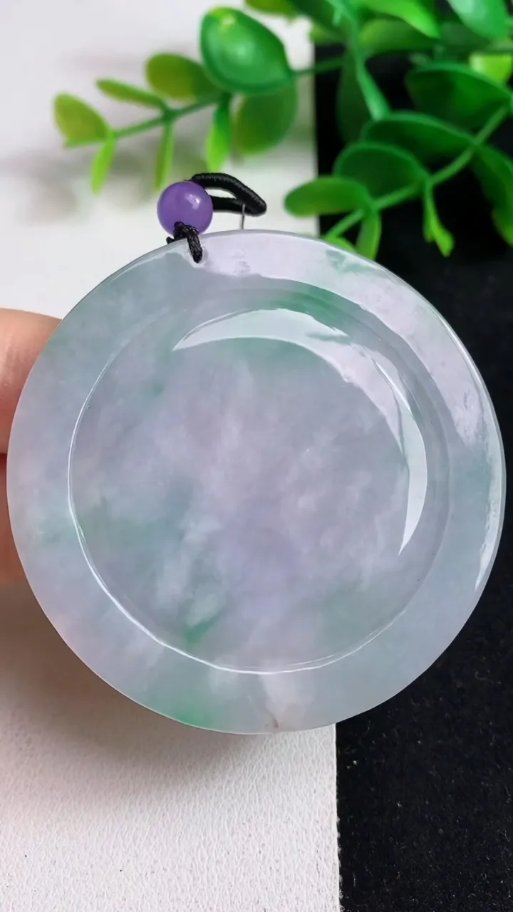 天然A货翡翠生肖虎吊坠，尺寸55.6-7，重:36.90g
5月19日