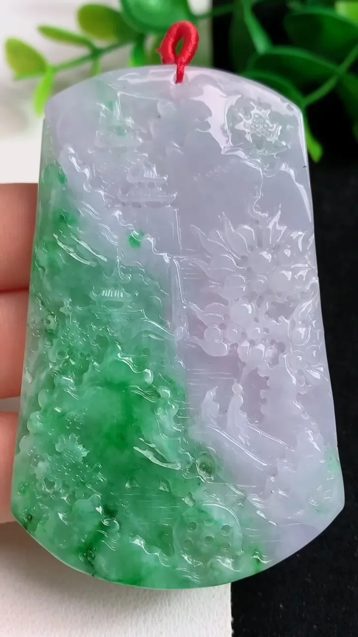 天然A货翡翠山水牌吊坠，尺寸71-44.2-5.6，重量:40.55g
5月19日
