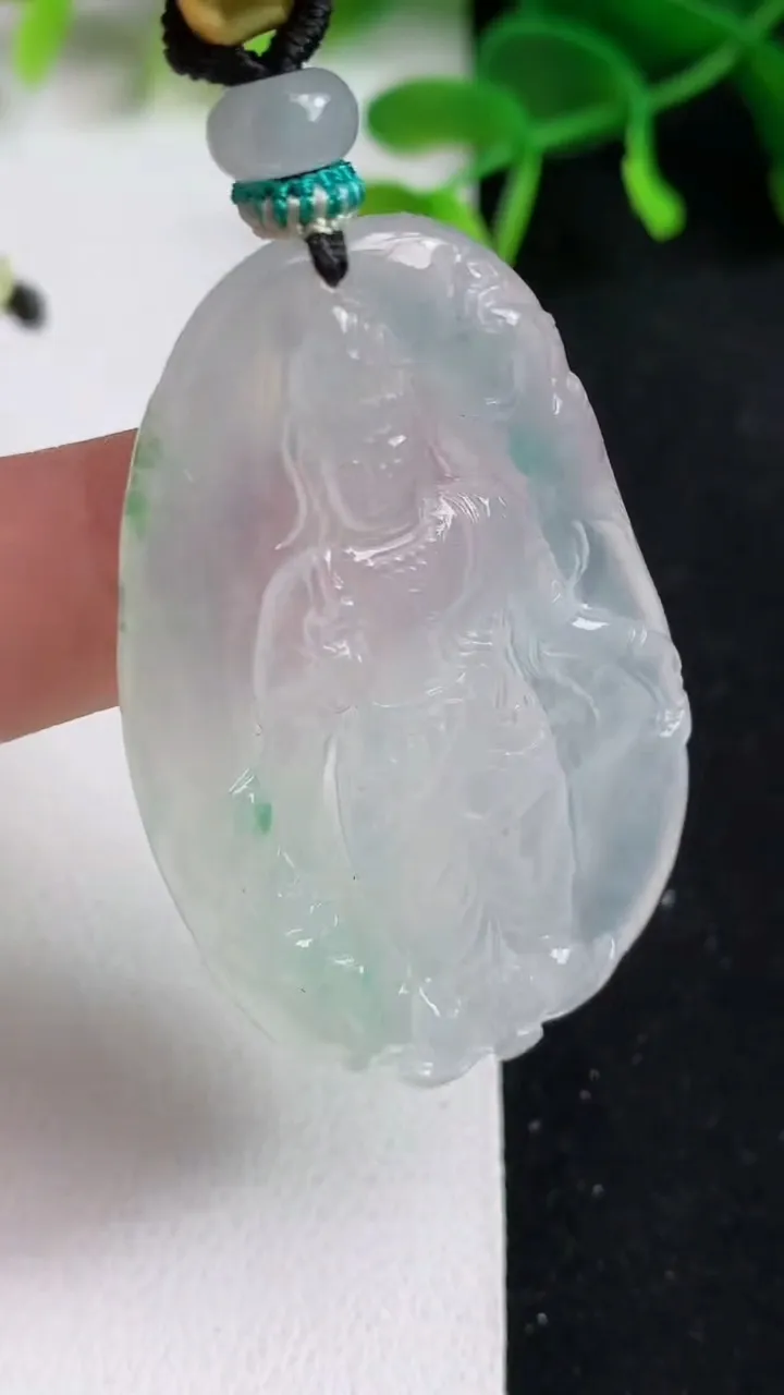天然A货翡翠观音菩萨吊坠，尺寸47.6-30-5.2，重量:21.40g
5月19日
