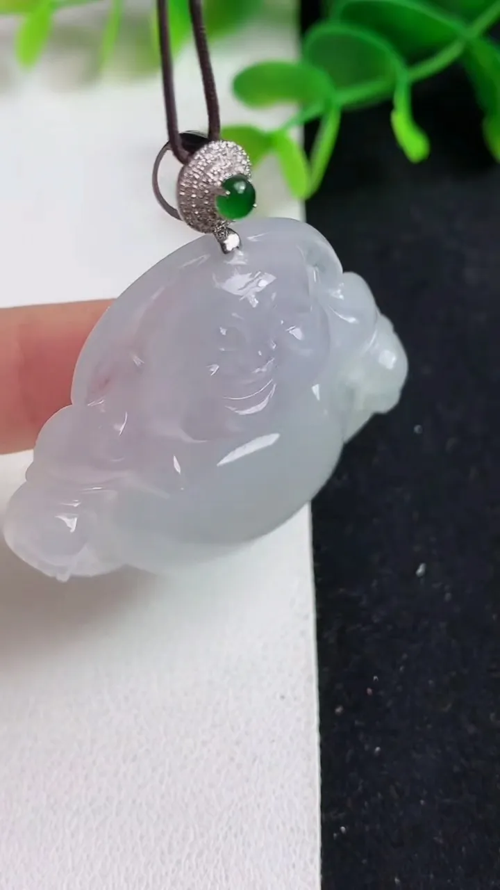 天然A货翡翠白冰佛公吊坠，尺寸40-44.7-8.4，重量:23.15g
5月19日