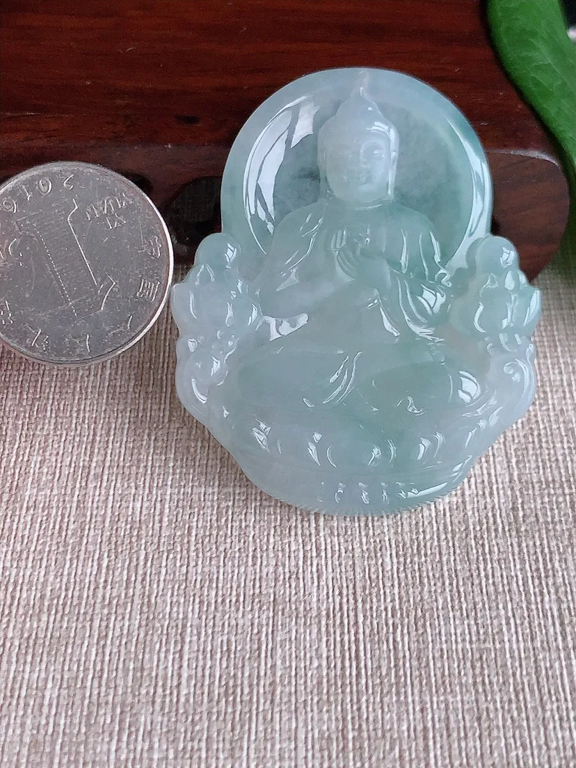 天然A货翡翠晴水大日如来吊坠尺寸55.5×45×6m量28.17g 0518