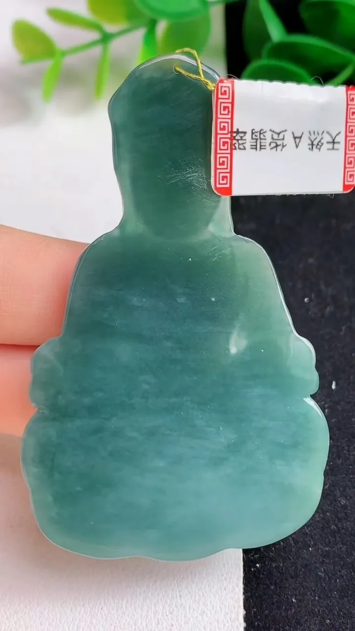 天然A货翡翠蓝水观音菩萨吊坠，尺寸68-43-5.6，重:25.39g
5月19日