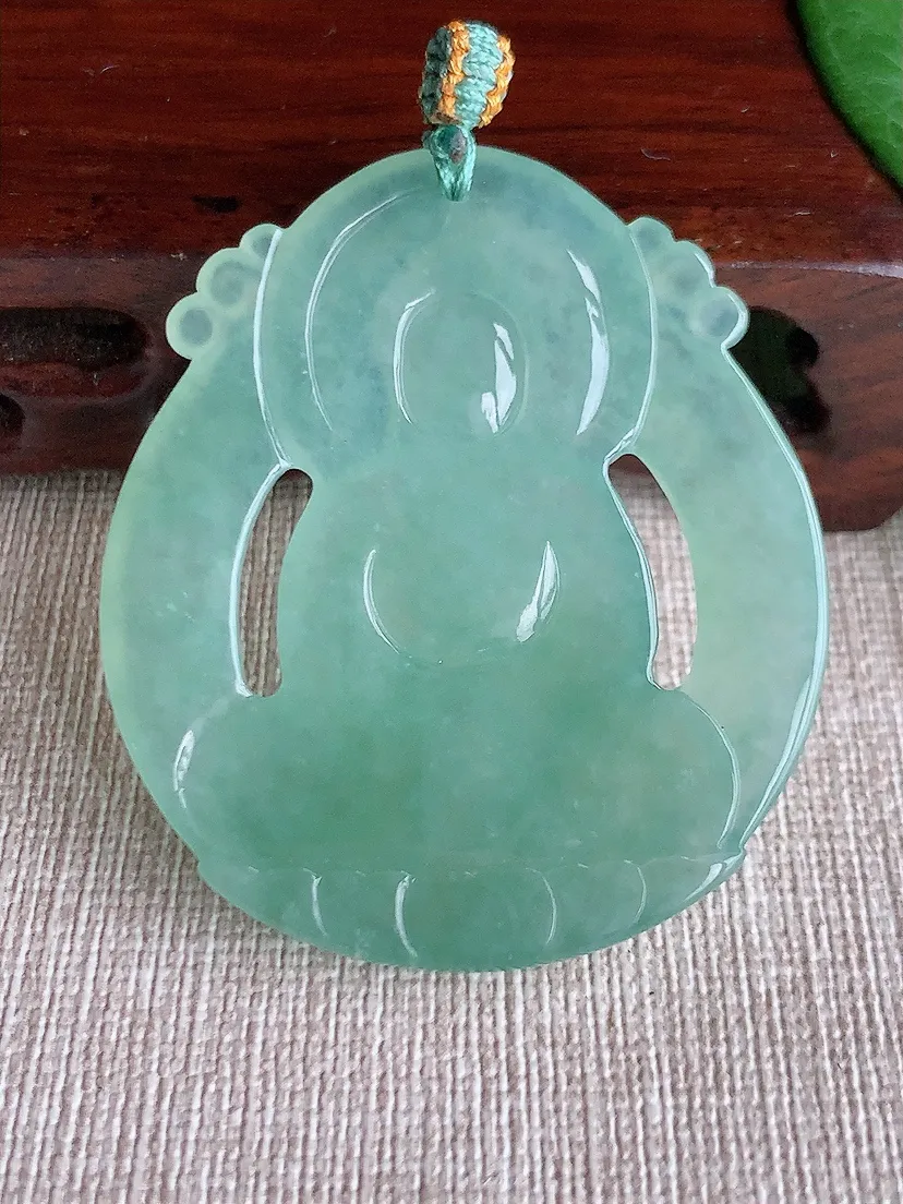 天然A货翡翠晴水阿弥陀佛吊坠尺寸50×43.6×6m量22.78g 0518