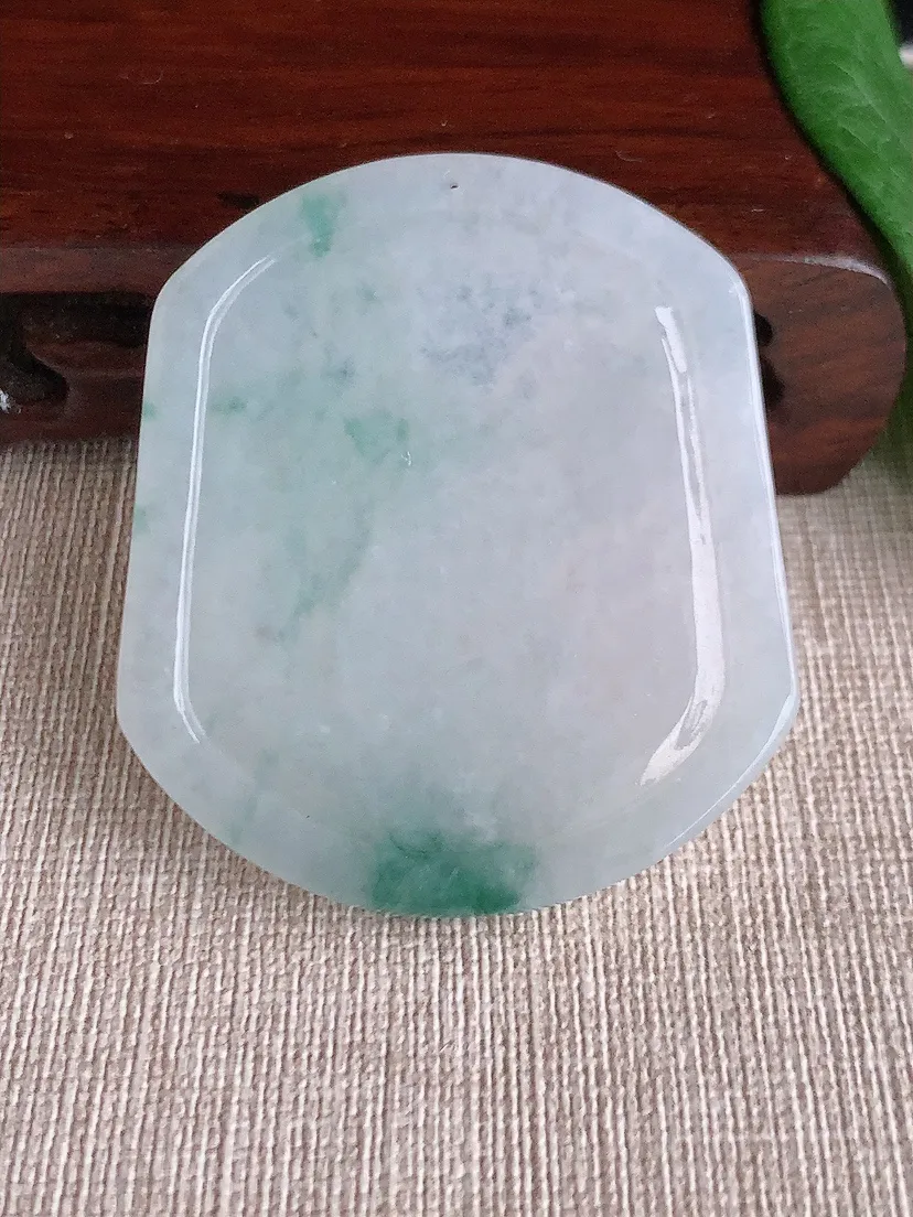 天然A货翡翠飘花生肖猴吊坠尺寸52.6×46×6.4m量29.40g 0518