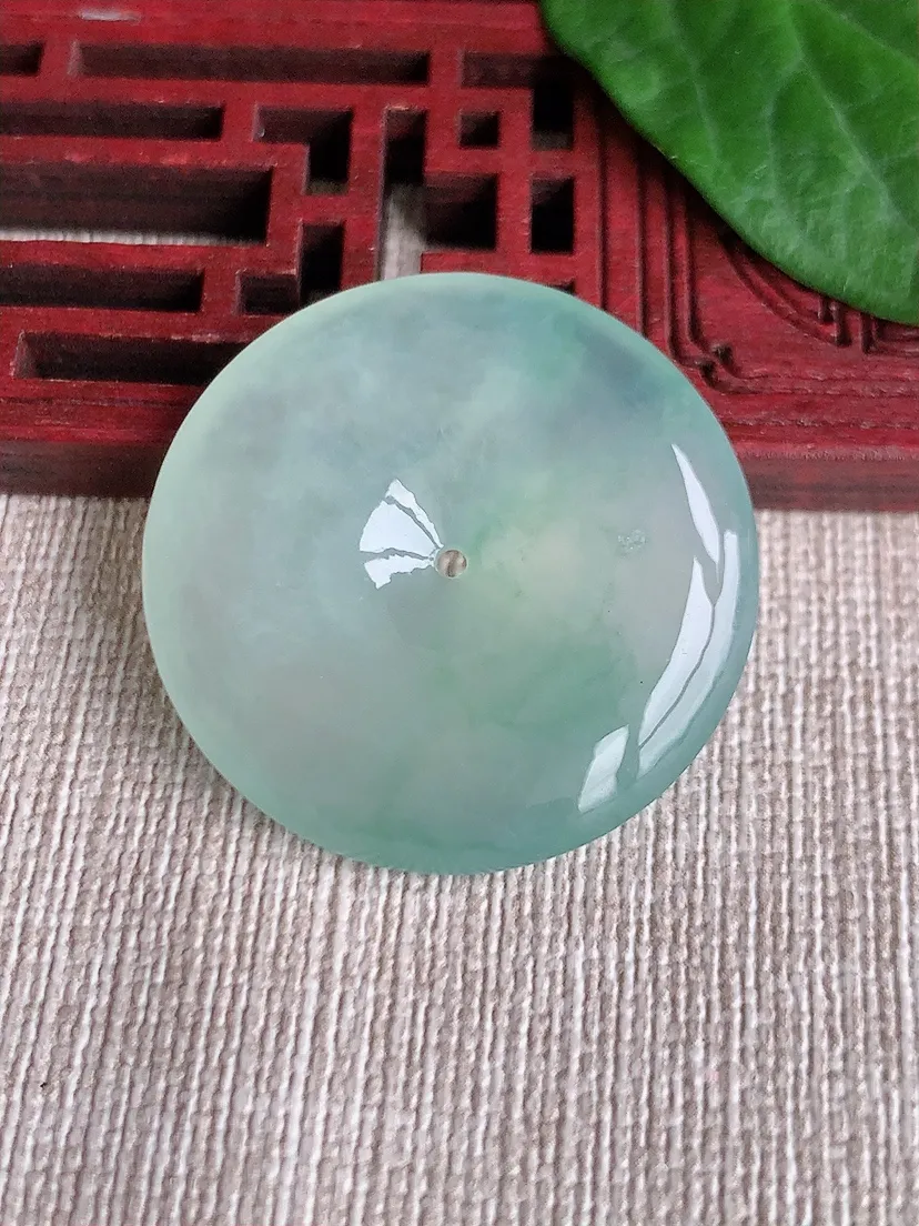 a货翡翠老坑冰种晴水平安扣吊坠  尺寸31.8×6mm 重量12.54g 0518