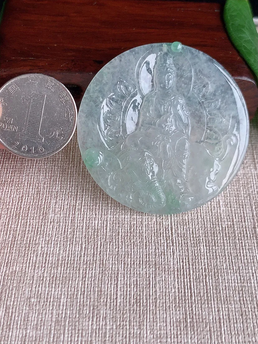 a货翡翠老坑冰种飘绿一刀切普贤菩萨吊坠  尺寸50.3×5.3mm 重量26.47g 0518