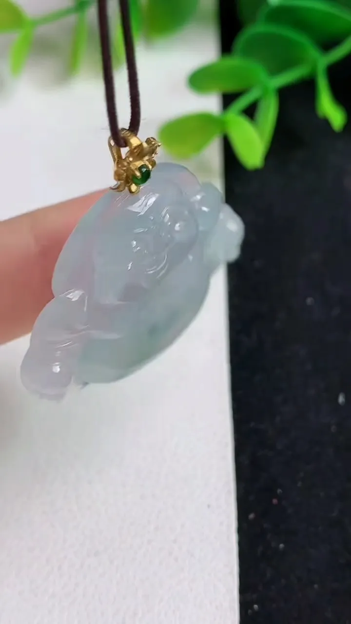 天然A货翡翠飘花佛公吊坠，尺寸30-34.2-6，重量:9.89g
5月19日