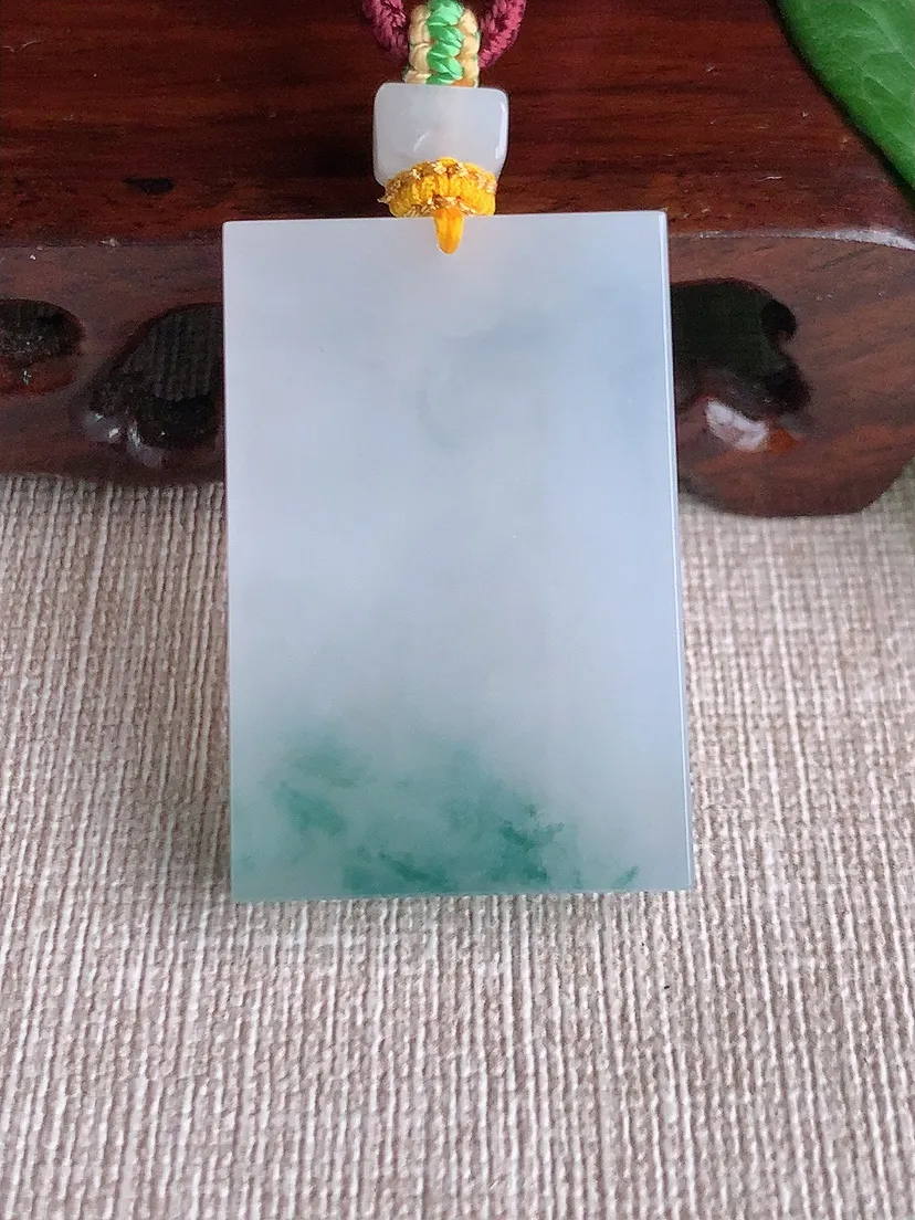天然A货翡翠飘花无事牌吊坠尺寸38.2×26×6.3m量24.25g 0518