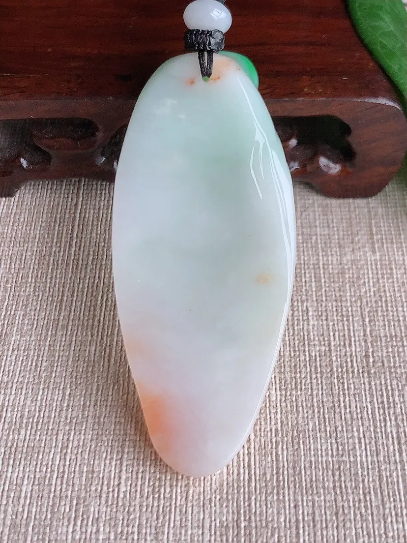 天然A货翡翠黄加绿双彩悟道吊坠 尺寸68.7×28×12m量39.96g 0518