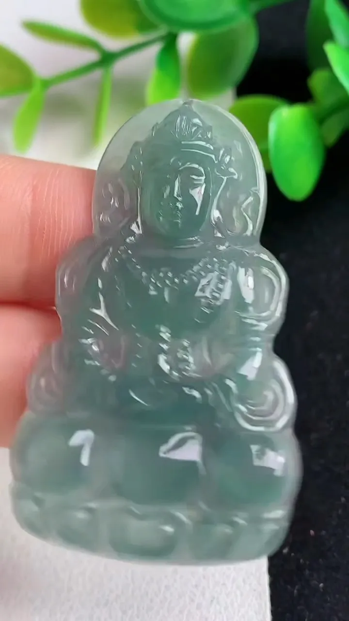 天然A货翡翠蓝水度母吊坠，尺寸46.8-27.8-4，重:8.24g
5月20日