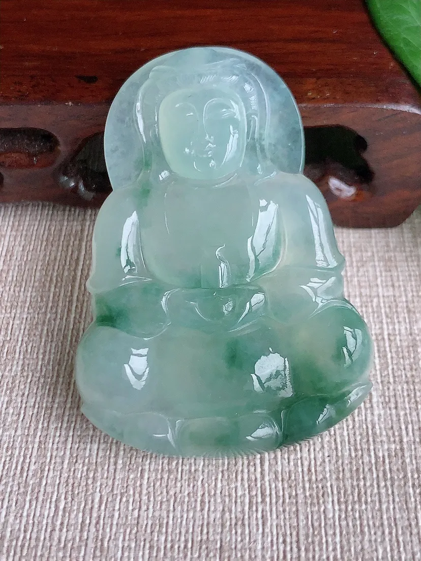 天然A货翡翠飘花正装观音吊坠尺寸54.7×38.7×6.3m量24.27g 0518