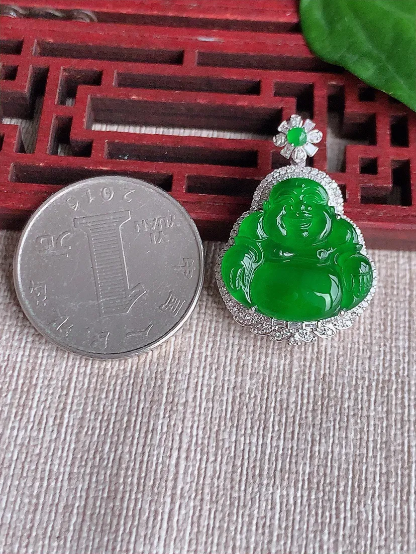 天然A货翡翠18K金伴满绿佛公吊坠尺寸30×20.7×8.7裸石18×19m量6.05g 0518