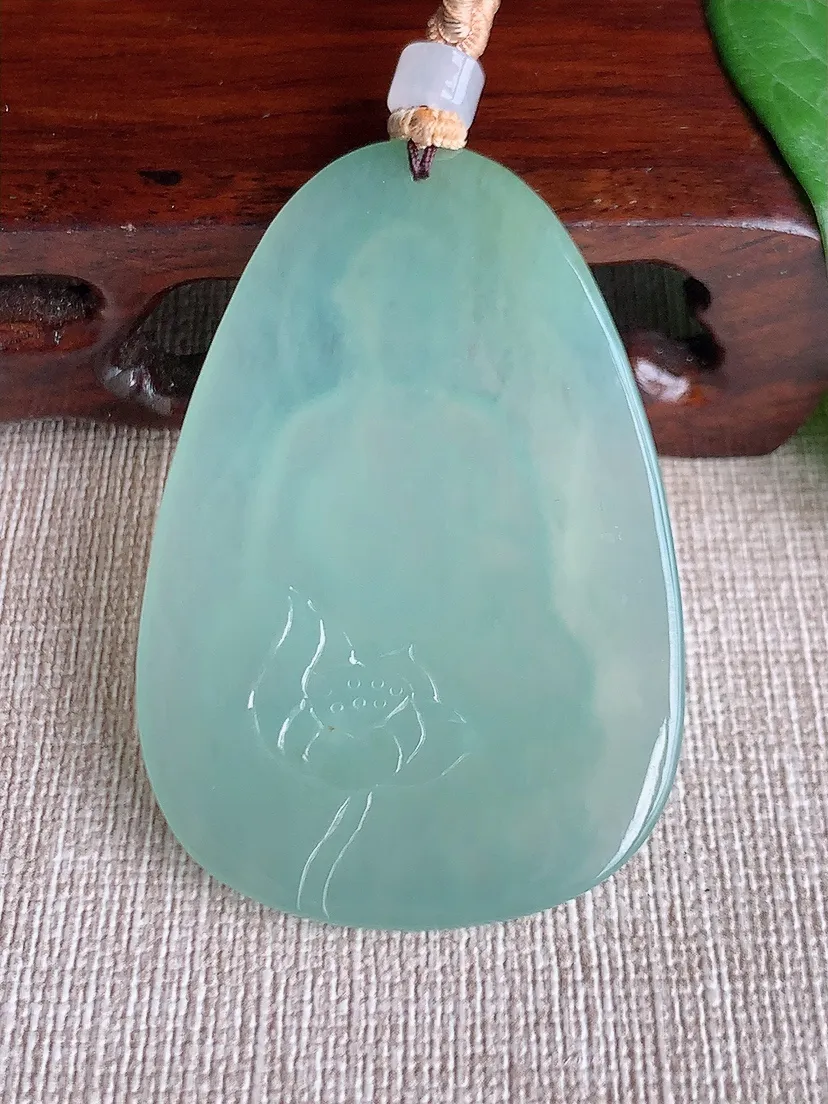 天然A货翡翠晴水观音吊坠尺寸53.2×36.2×4.8m量22.80g 0520