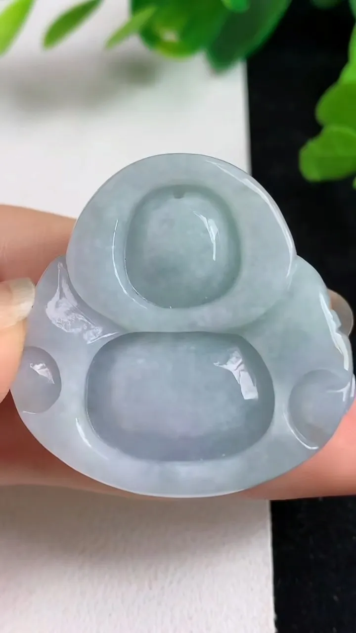 天然A货翡翠紫罗兰佛公吊坠，尺寸36-36-12.2，重量:24.10g
5月22日