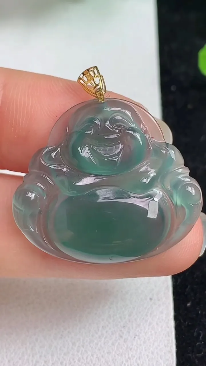天然A货翡翠k金蓝水佛公吊坠，尺寸24.3-27.6-3.6，重量:3.62g
5月22日