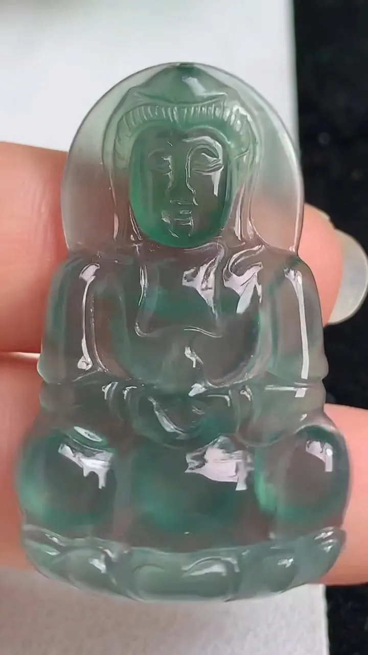 天然A货翡翠蓝水观音菩萨吊坠，尺寸39-24.3-3.4，重量:6.00g
5月22日