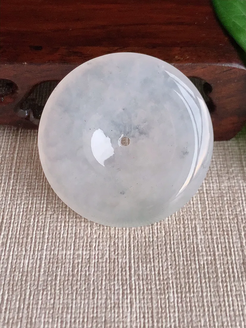 天然A货翡翠白月光大平安扣吊坠尺寸37.7×5m量16.13g 0521