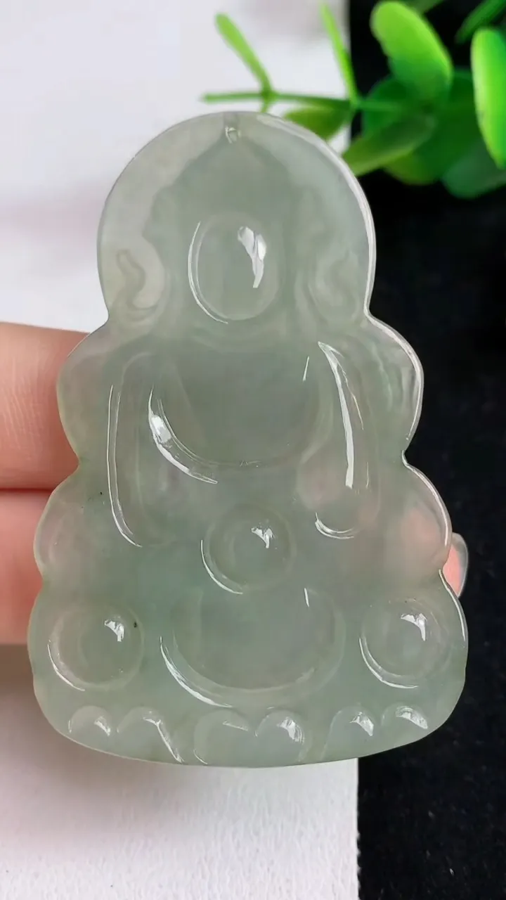 天然A货翡翠度母吊坠，尺寸59.8-39.5-5，重:19.54g
5月22日