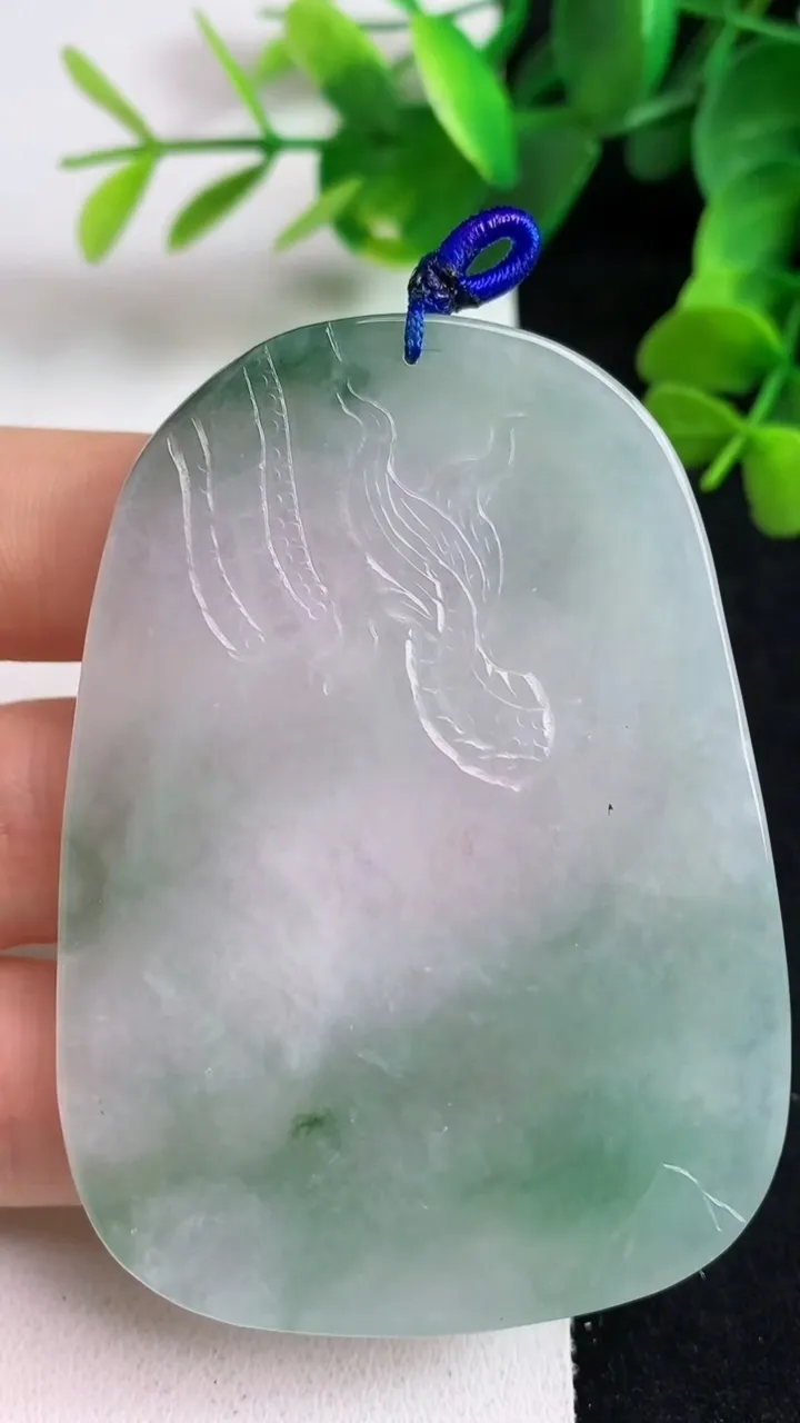 天然A货翡翠虚空藏观音菩萨吊坠，尺寸63.6-46-5.7，重量:37.04g
5月23日