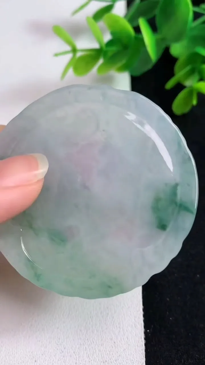 天然A货翡翠生肖鸡吊坠，尺寸53-54-4，重量:27.00g
5月23日