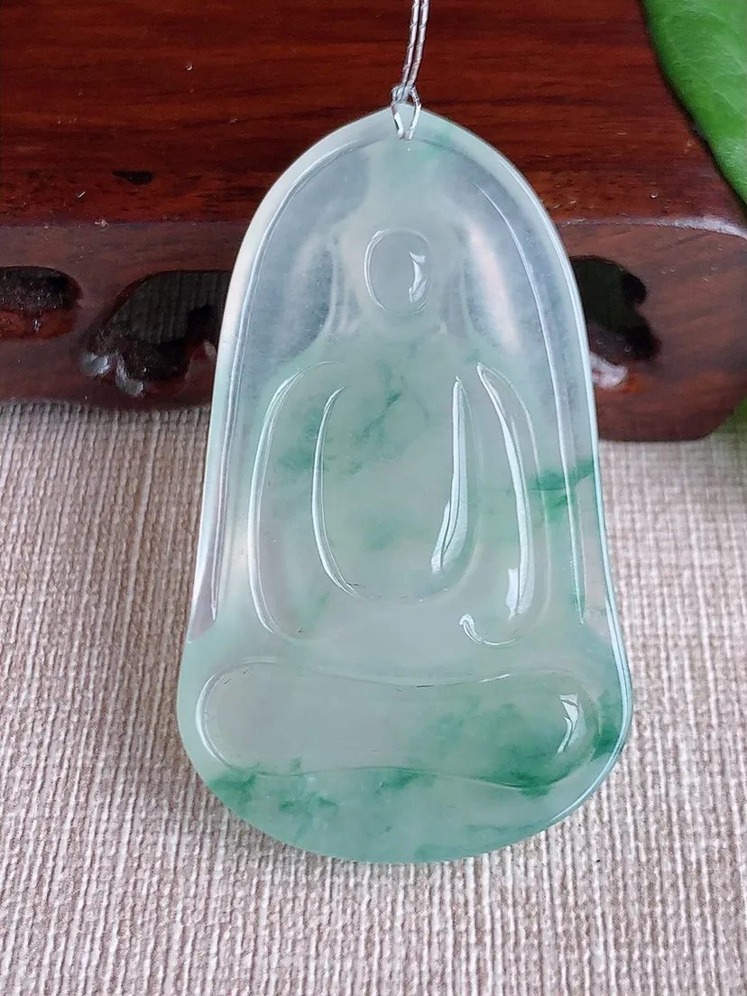 a货翡翠老坑冰种飘花观音吊坠  尺寸54.2×31.7×6mm 重量19.13g 0522