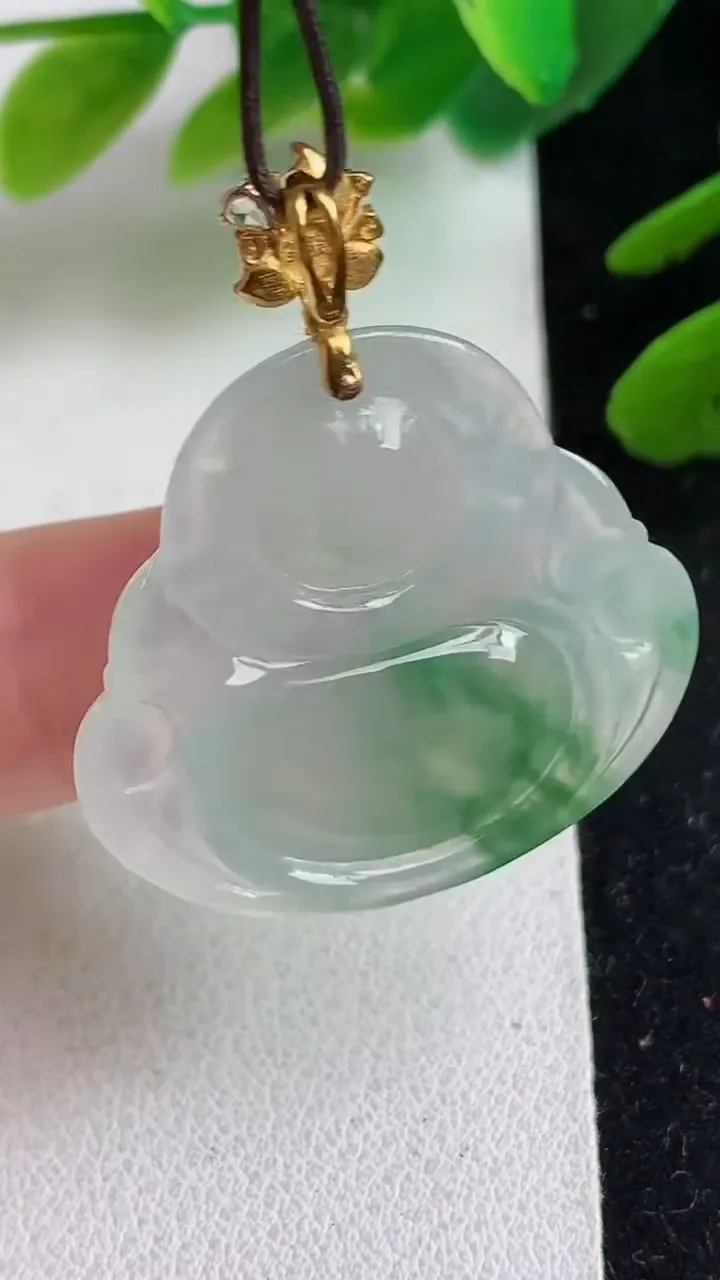 天然A货翡翠佛公吊坠，尺寸26-29-6，重量:7.10g
5月23日