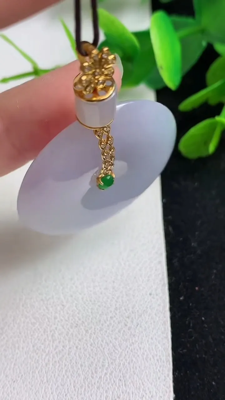天然A货翡翠k金紫罗兰平安扣吊坠，尺寸34.4-6，重量:16.60g
5月23日