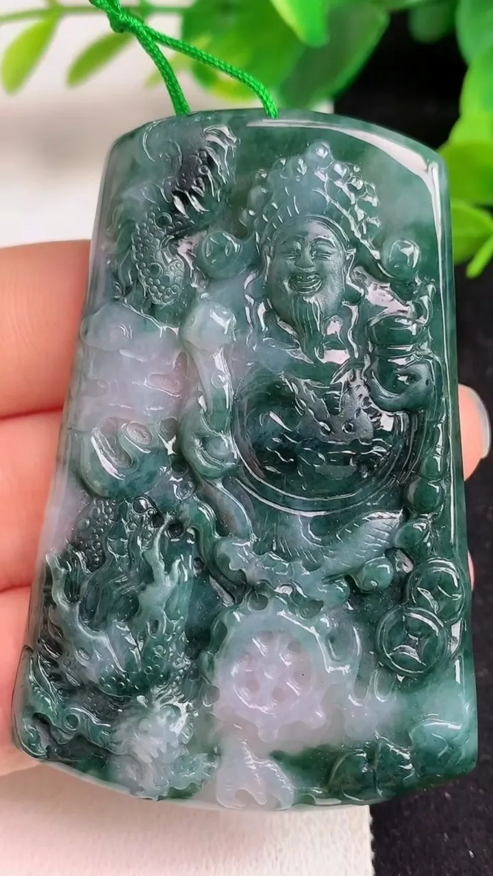 天然A货翡翠飘花祥龙财神爷吊坠，尺寸60.4-40.4-4.8，重量:25.85g
5月23日