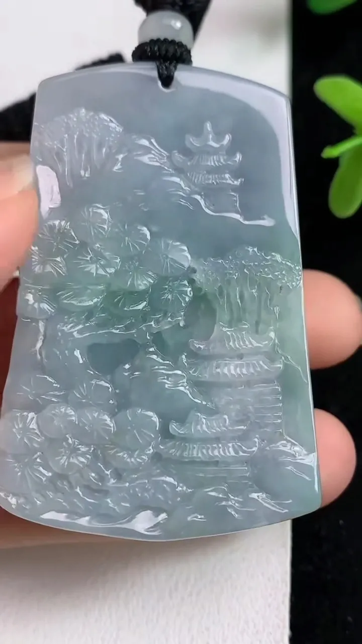 天然A货翡翠山水凤凰吊坠，尺寸53-35-13.2，重量:61.40g
5月23日