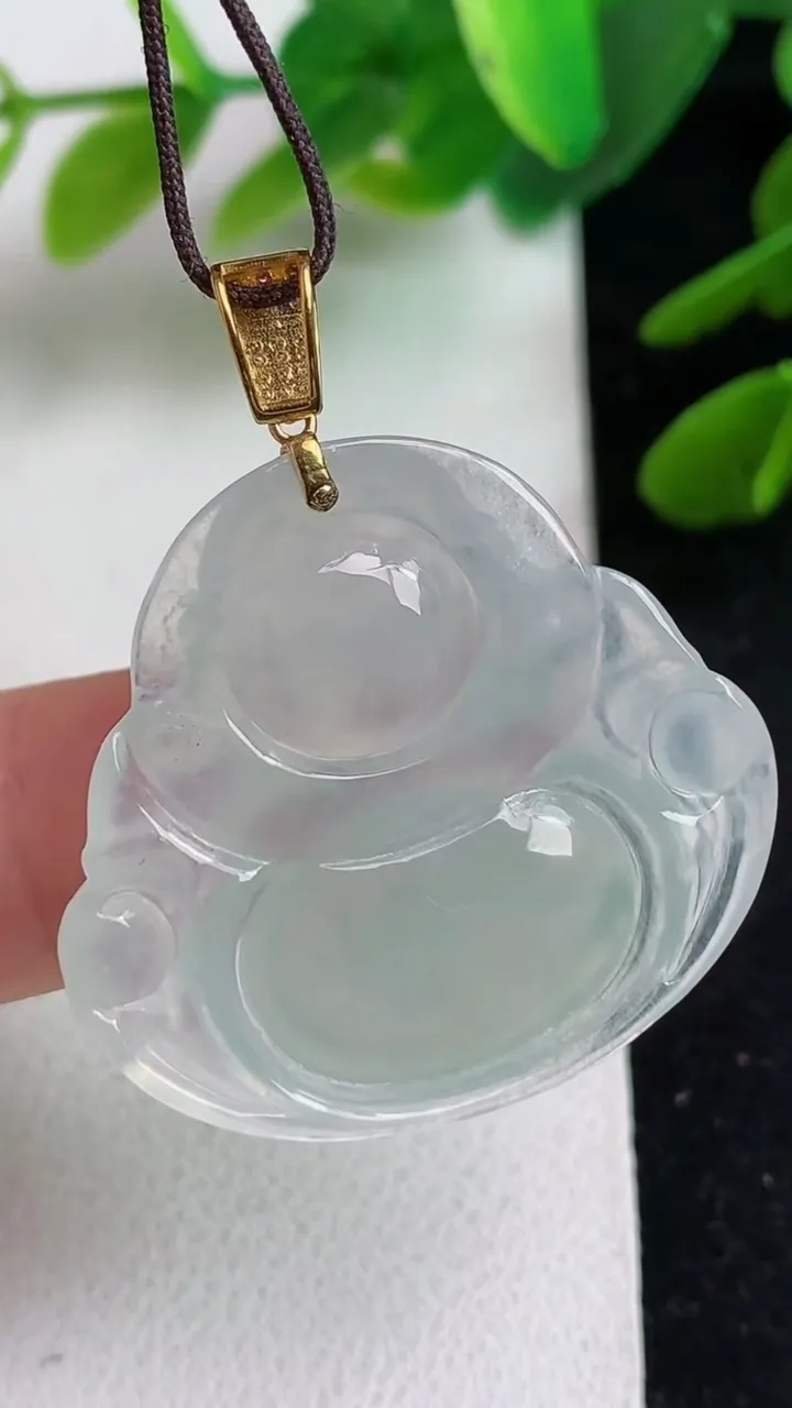 天然A货翡翠飘花佛公吊坠，尺寸28-30.5-5.8，重量:7.15g
5月23日