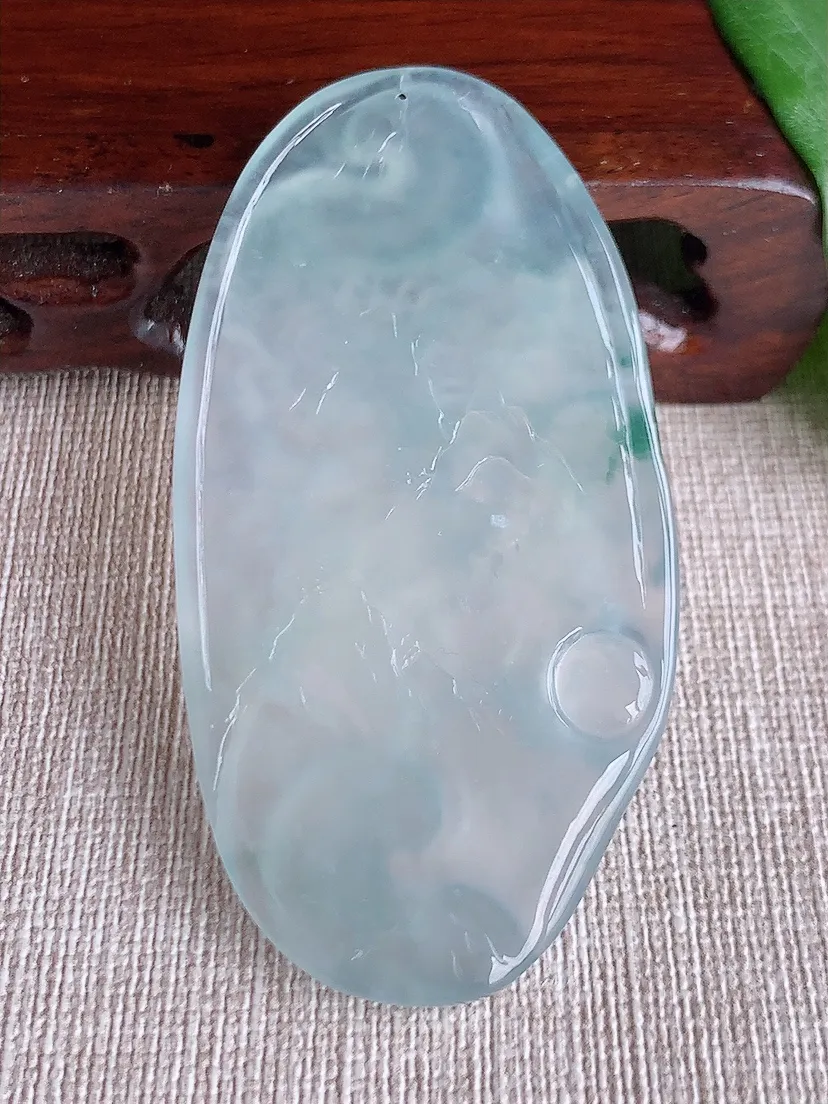 天然A货翡翠飘花龙牌吊坠尺寸67×35×5.3m量27.78g 0522